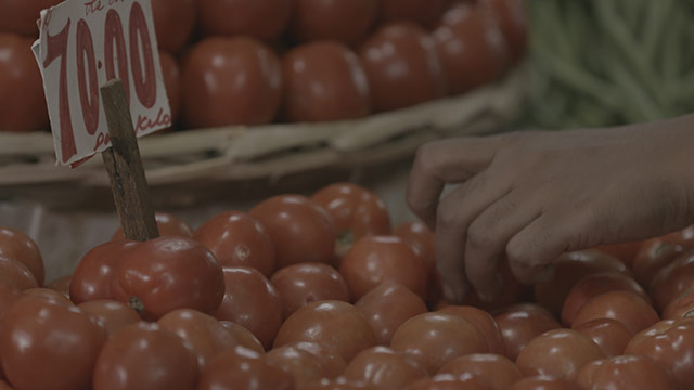 tomatoes at market